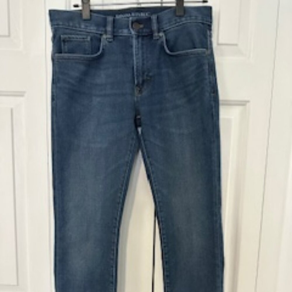 Banana Republic Men's Traveler Jeans Size 30x30. Blue. Slim.